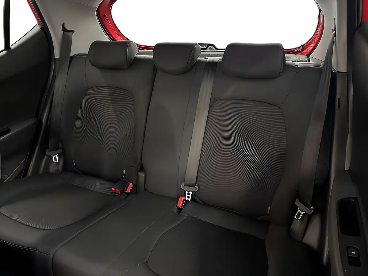 Used 2019 Hyundai i10 Play Tomato Red - Interior and Exterior details 15