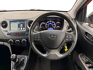 Used 2019 Hyundai i10 Play Tomato Red - Interior and Exterior details 9