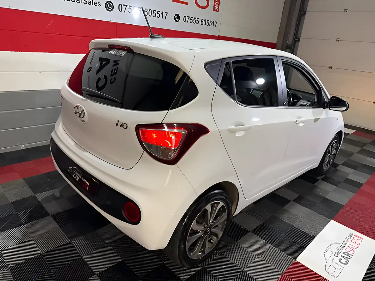 Used 2019 Hyundai i10 Play White - Interior and Exterior details 15