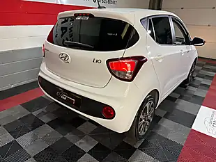 Used 2019 Hyundai i10 Play White - Interior and Exterior details 16