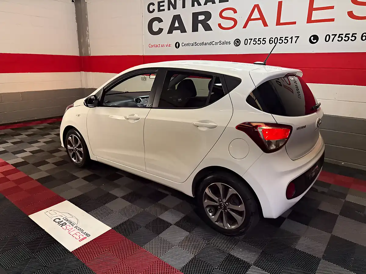 Used 2019 Hyundai i10 Play White - Interior and Exterior details 3