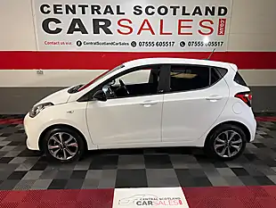 Used 2019 Hyundai i10 Play White - Interior and Exterior details 4