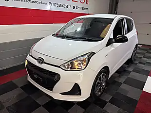 Used 2019 Hyundai i10 Play White - Interior and Exterior details 7