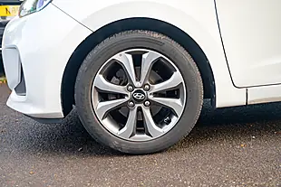 Used 2019 Hyundai I10 Play White - Interior and Exterior details 10