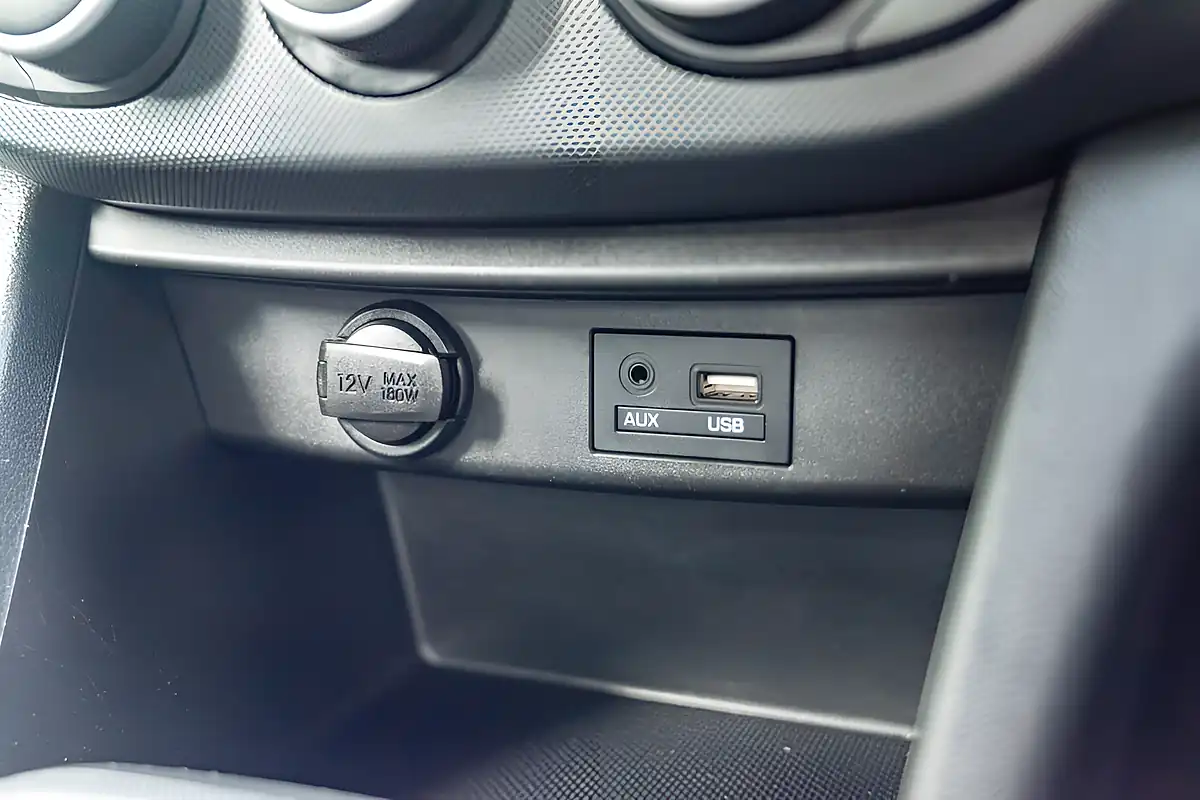 Used 2019 Hyundai I10 Play White - Interior and Exterior details 16
