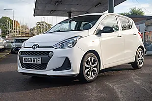 Used 2019 Hyundai I10 Play White - Interior and Exterior details 4
