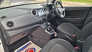 Used 2019 Hyundai i10 Prem White - Interior and Exterior details 4