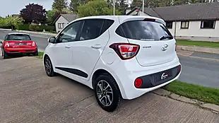 Used 2019 Hyundai i10 Prem White - Interior and Exterior details 7