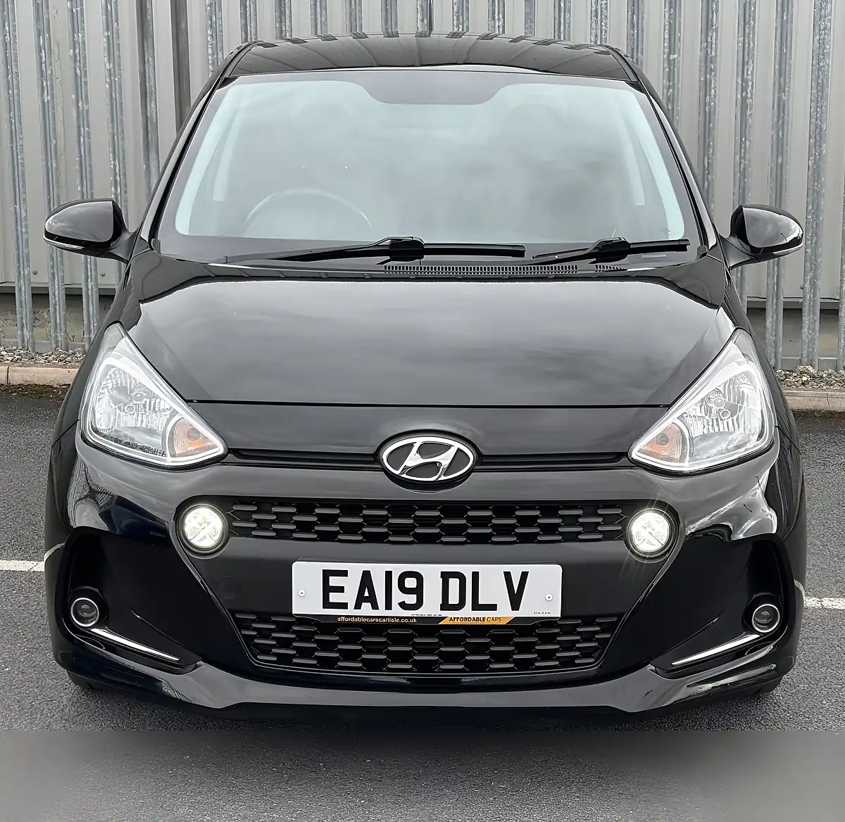 Used 2019 Hyundai I10 Premium Black - Interior and Exterior details 3