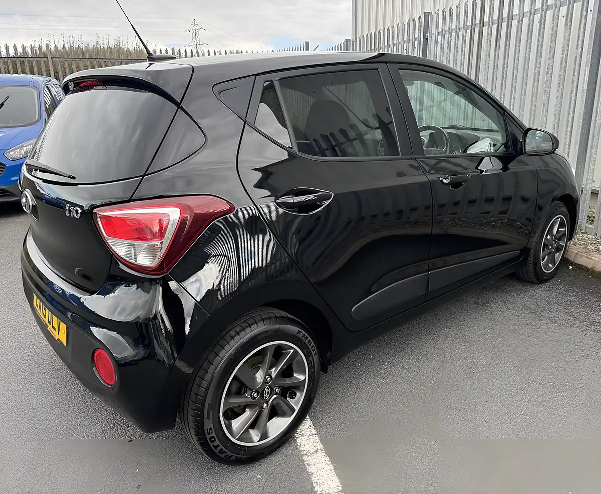 Used 2019 Hyundai I10 Premium Black - Interior and Exterior details 5