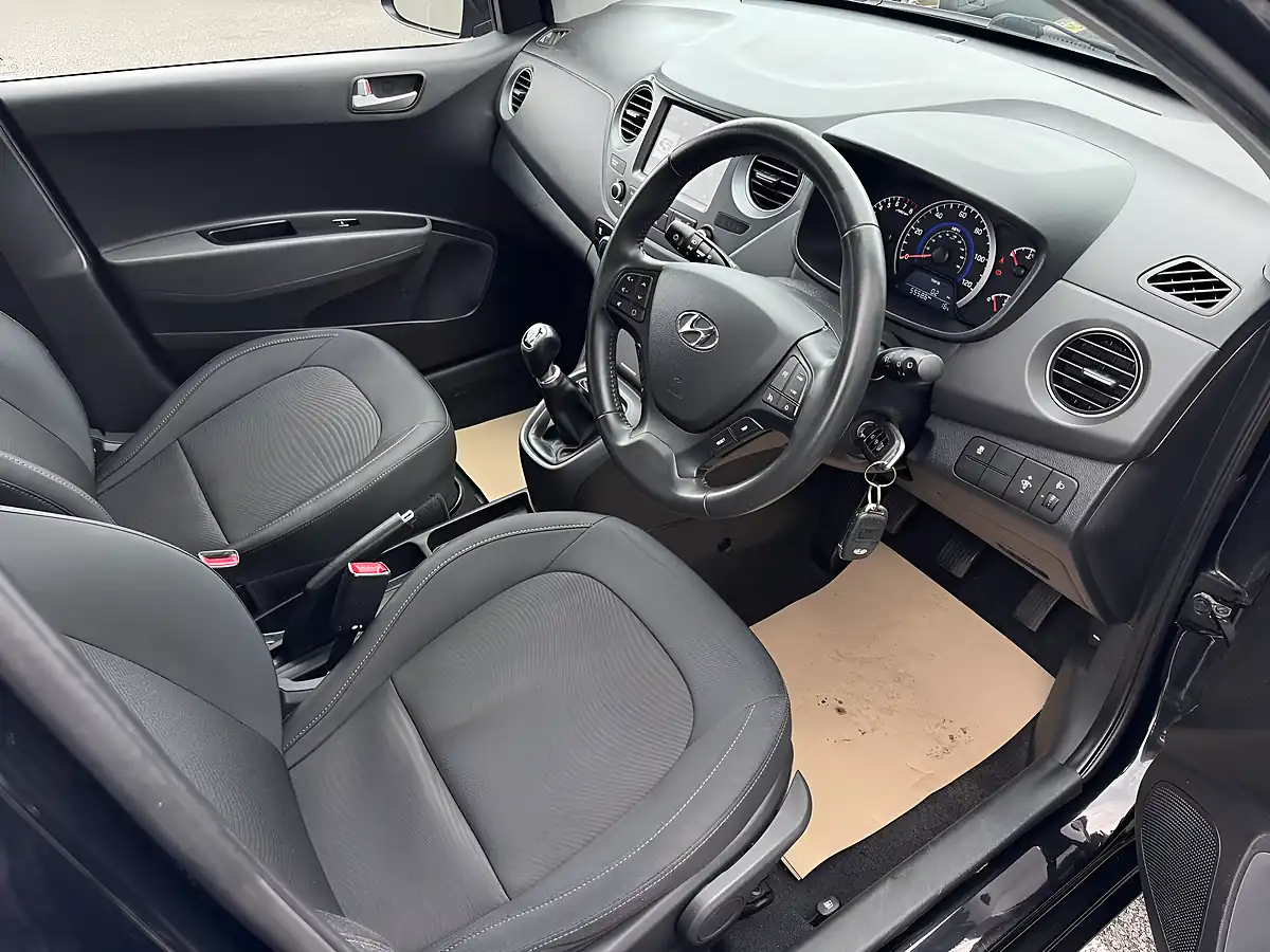 Used 2019 Hyundai I10 Premium Black - Interior and Exterior details 9