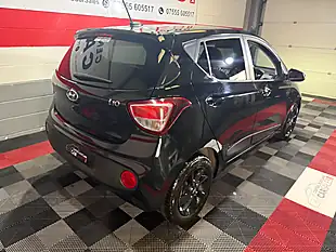 Used 2019 Hyundai i10 Premium Black - Interior and Exterior details 17