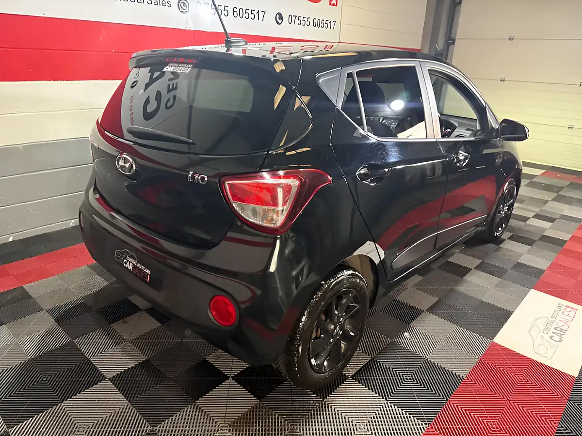 Used 2019 Hyundai i10 Premium Black - Interior and Exterior details 17