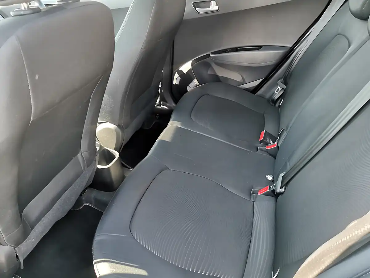 Used 2019 Hyundai I10 Premium Se Black - Interior and Exterior details 11