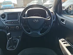 Used 2019 Hyundai I10 Premium Se Black - Interior and Exterior details 8