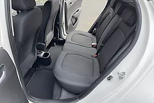 Used 2019 Hyundai i10 Premium White - Interior and Exterior details 18