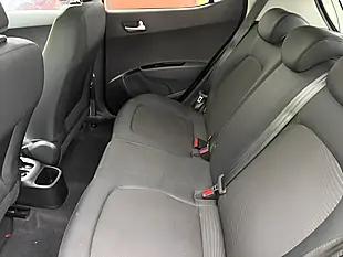 Used 2019 Hyundai i10 Premium White - Interior and Exterior details 12