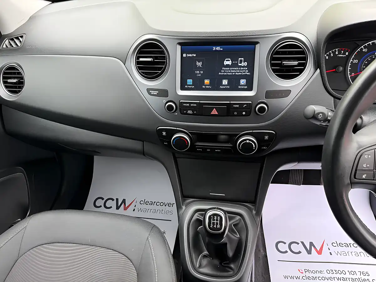 Used 2019 Hyundai i10 Premium White - Interior and Exterior details 15