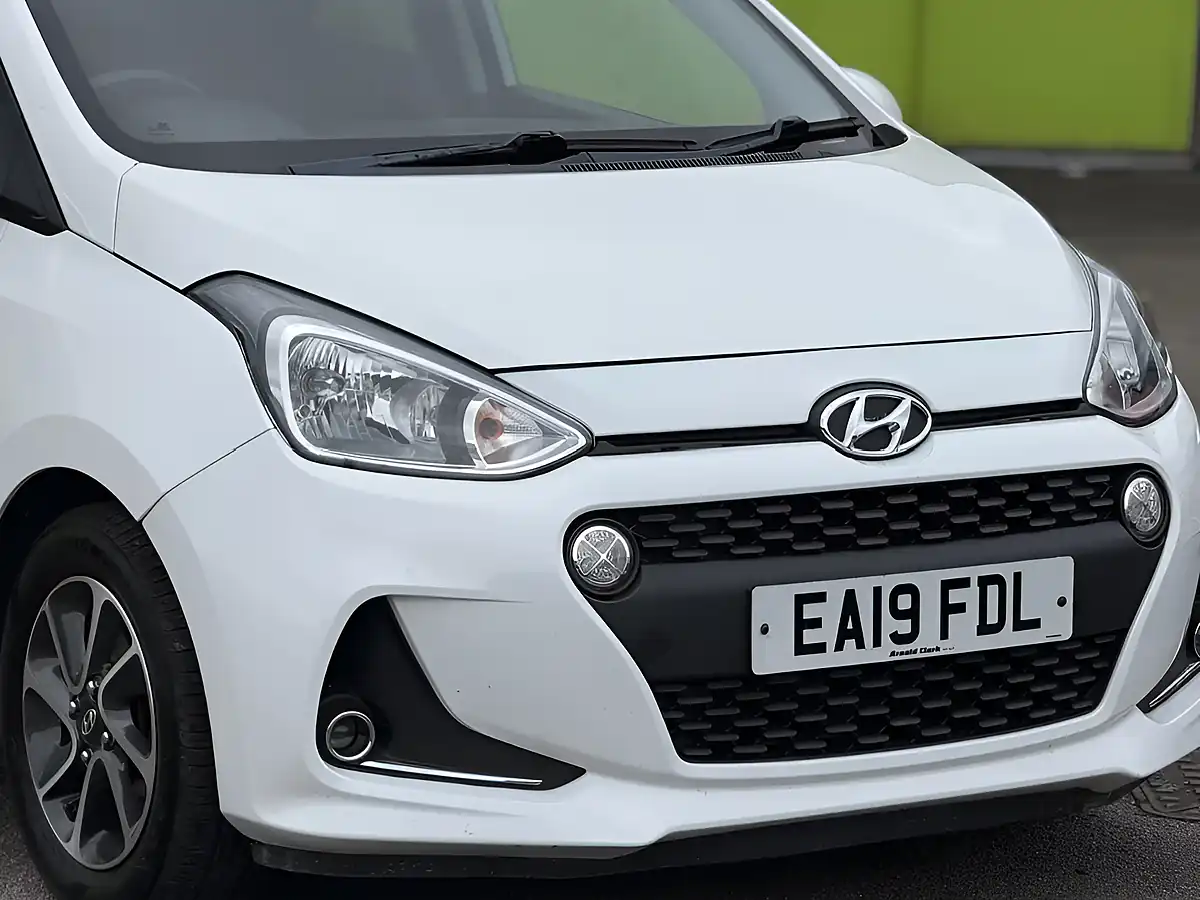 Used 2019 Hyundai i10 Premium White - Interior and Exterior details 2