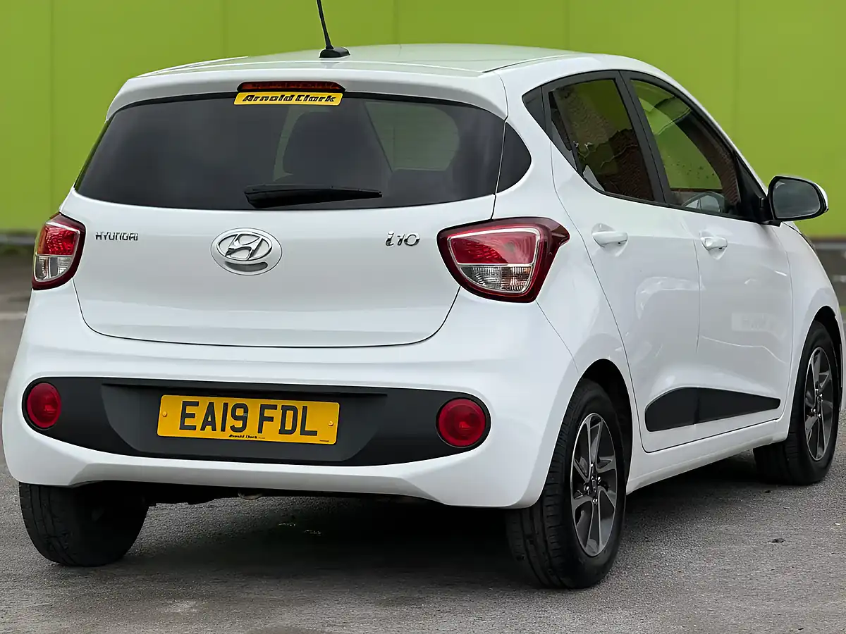 Used 2019 Hyundai i10 Premium White - Interior and Exterior details 6