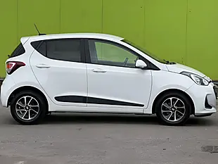 Used 2019 Hyundai i10 Premium White - Interior and Exterior details 9