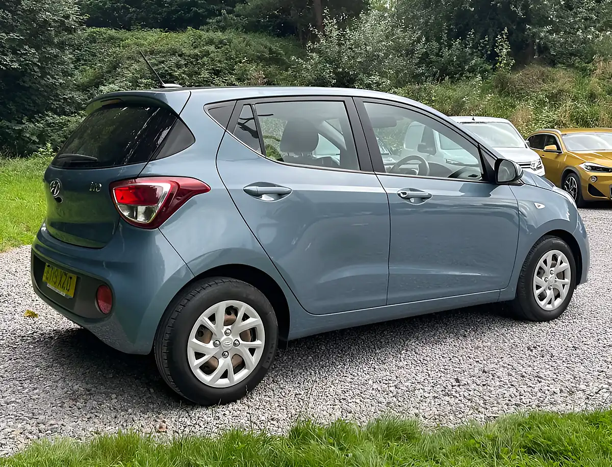 Used 2019 Hyundai i10 Se Aqua Sparkling - Interior and Exterior details 3