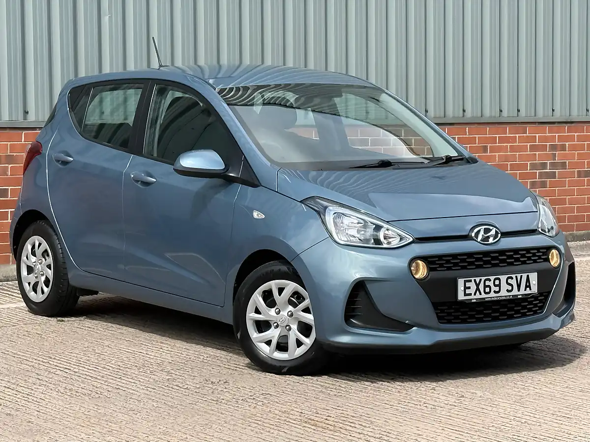 Used 2019 Hyundai I10 Se Blue - Front View