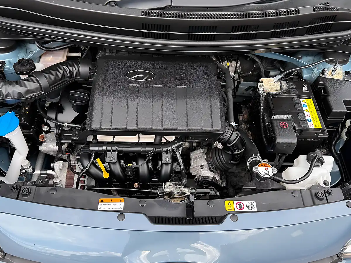 Used 2019 Hyundai I10 Se Blue - Interior and Exterior details 16