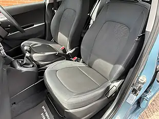 Used 2019 Hyundai I10 Se Blue - Interior and Exterior details 18