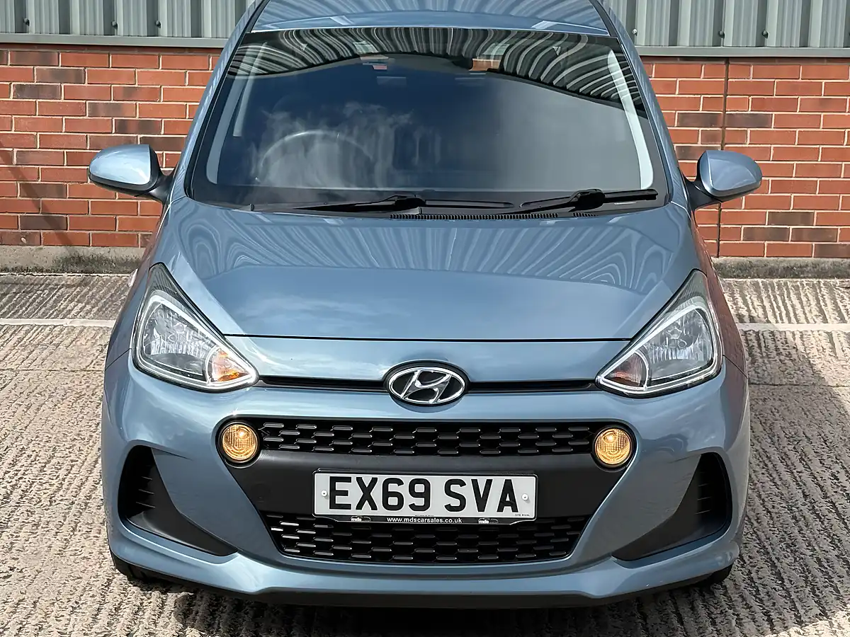 Used 2019 Hyundai I10 Se Blue - Interior and Exterior details 9