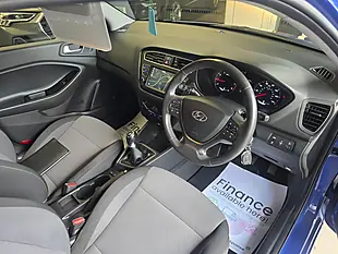 Used 2019 Hyundai I20 Play Blue - Interior and Exterior details 10