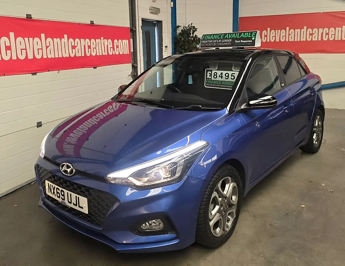 Used 2019 Hyundai I20 Play Blue - Interior and Exterior details 5