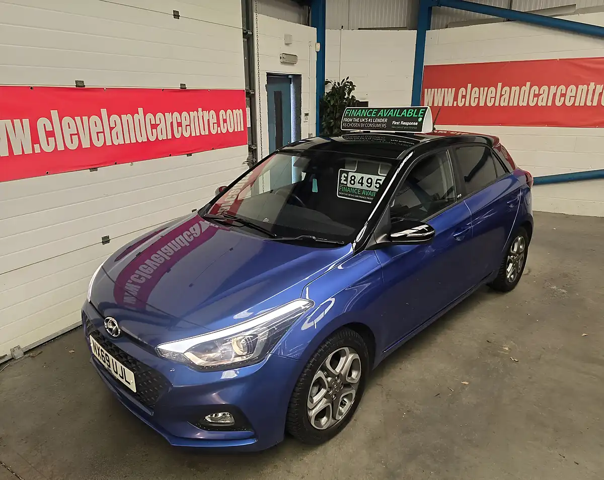 Used 2019 Hyundai I20 Play Blue - Interior and Exterior details 8