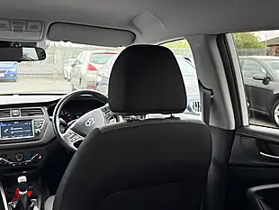 Used 2019 Hyundai I20 Play Edition White - Interior and Exterior details 14