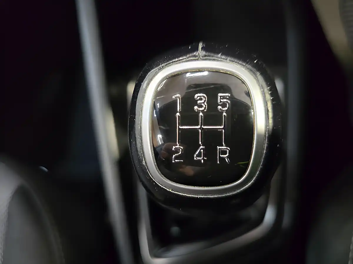 Used 2019 Hyundai i20 Play Grey - Interior and Exterior details 11