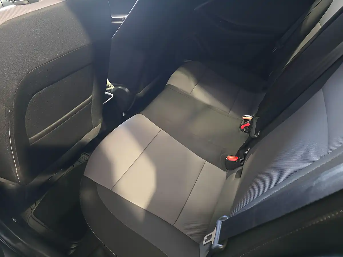Used 2019 Hyundai i20 Play Grey - Interior and Exterior details 16