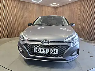 Used 2019 Hyundai i20 Play Grey - Interior and Exterior details 2