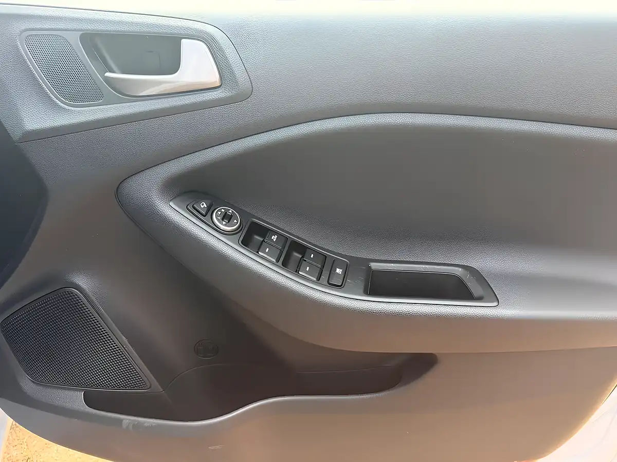 Used 2019 Hyundai I20 Premium Se Nav Grey - Interior and Exterior details 11