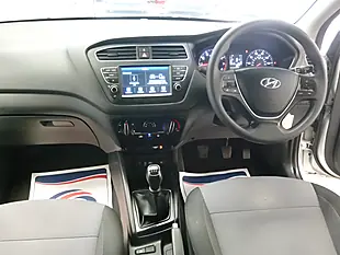 Used 2019 Hyundai i20 S-Connect Silver - Interior and Exterior details 16