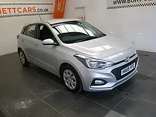 Used 2019 Hyundai i20 S-Connect Silver - Interior and Exterior details 3