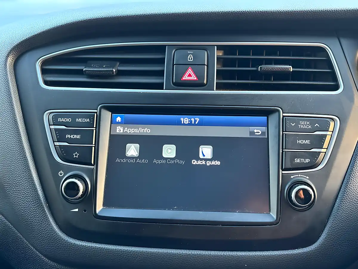 Used 2019 Hyundai I20 Se Launch Edition Blue - Interior and Exterior details 18