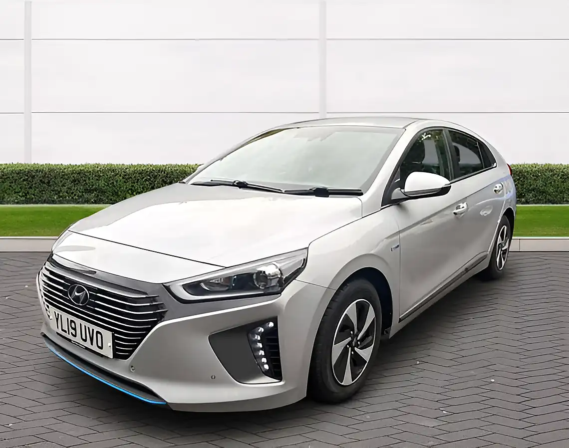 Used 2019 Hyundai Ioniq Premium Se Platinum Silver - Interior and Exterior details 10