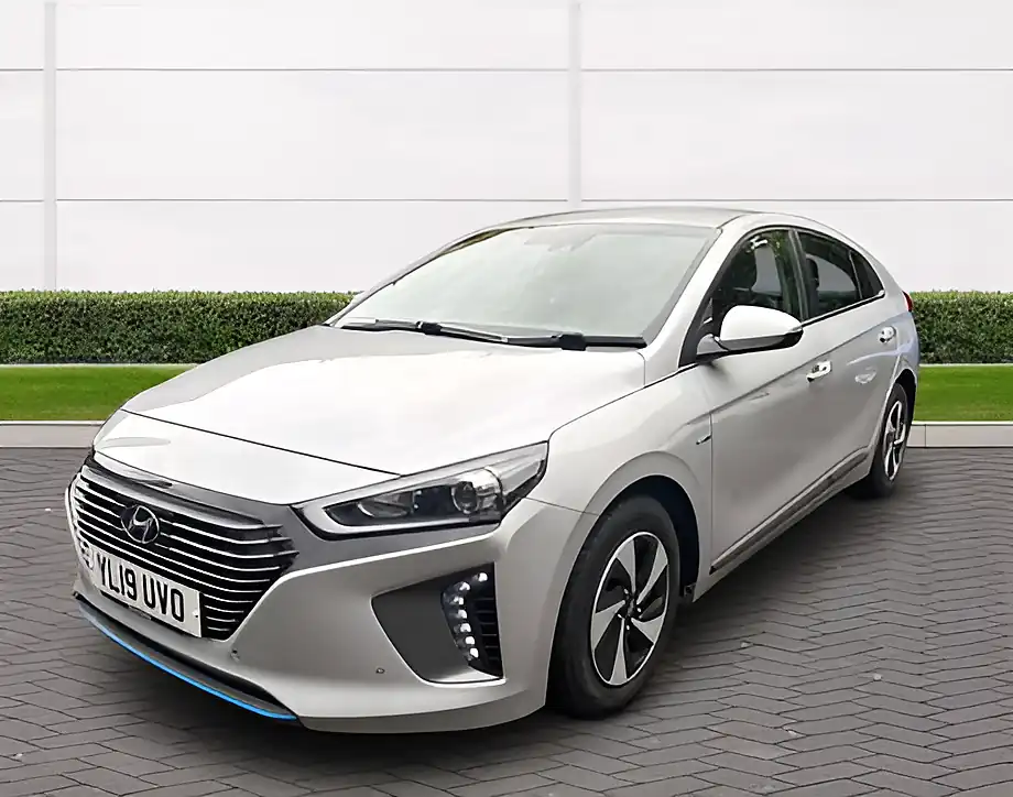 Used 2019 Hyundai Ioniq Premium Se Platinum Silver - Interior and Exterior details 12