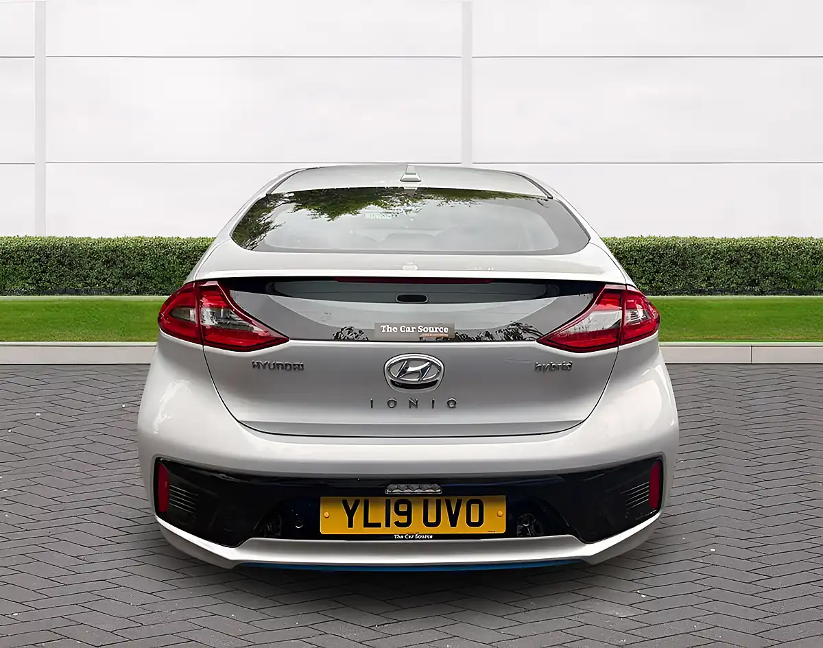 Used 2019 Hyundai Ioniq Premium Se Platinum Silver - Interior and Exterior details 15