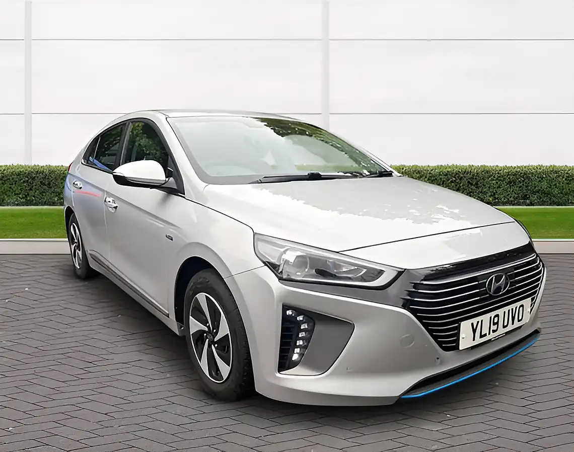 Used 2019 Hyundai Ioniq Premium Se Platinum Silver - Interior and Exterior details 2