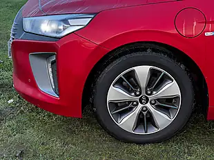 Used 2019 Hyundai Ioniq Premium Se Red - Interior and Exterior details 11