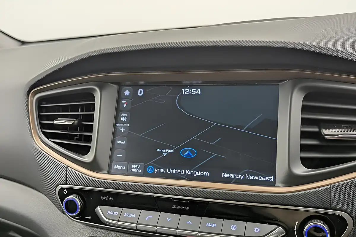 Used 2019 Hyundai Ioniq Premium Se White - Interior and Exterior details 15
