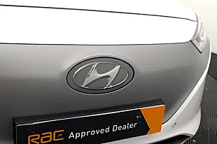 Used 2019 Hyundai Ioniq Premium Se White - Interior and Exterior details 17