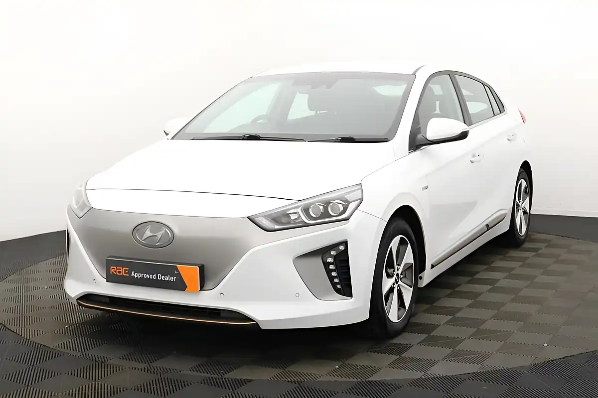 Used 2019 Hyundai Ioniq Premium Se White - Interior and Exterior details 8
