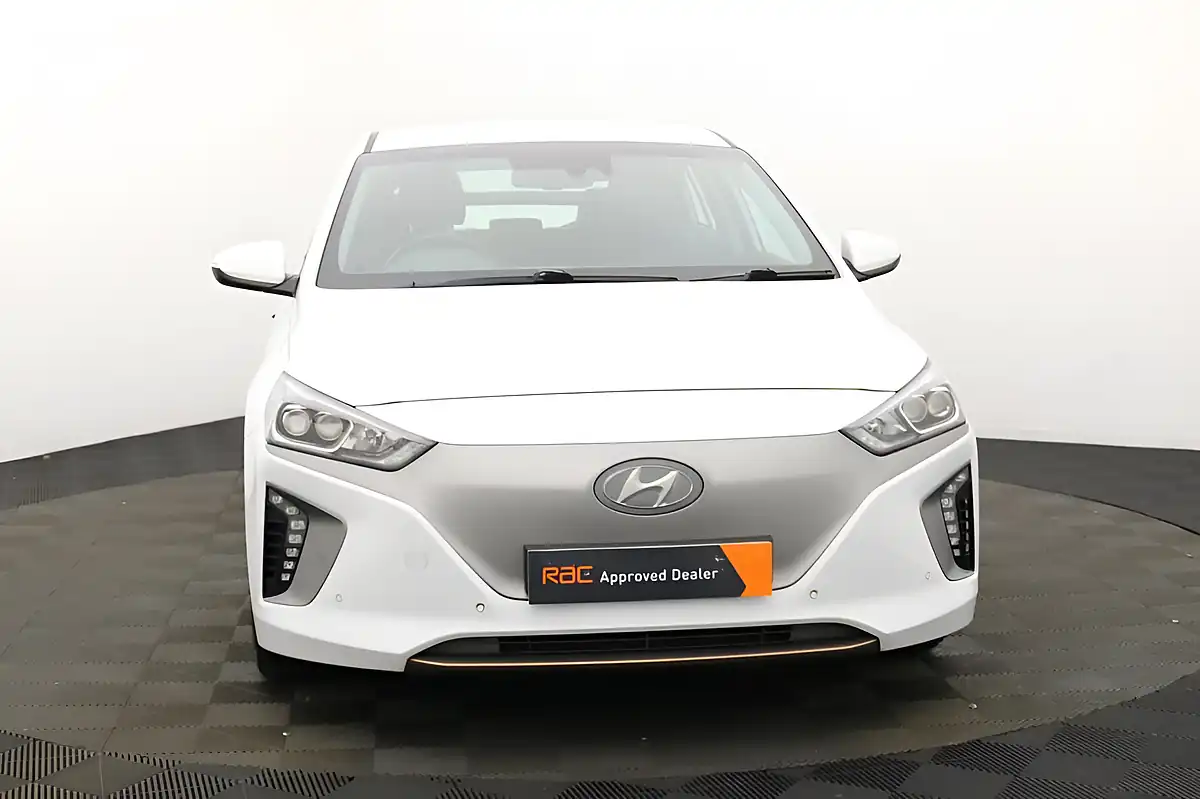 Used 2019 Hyundai Ioniq Premium Se White - Interior and Exterior details 9